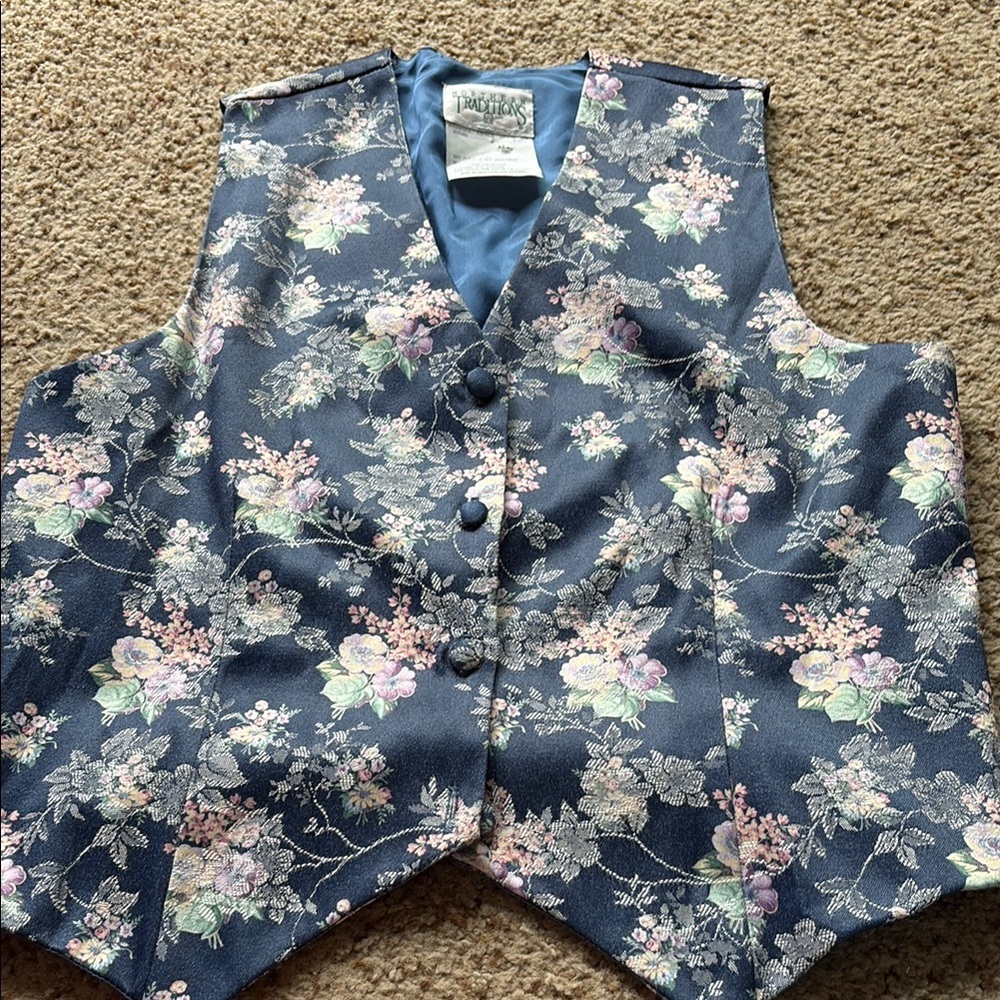 Northern Traditions Floral Patterned Vest size 8